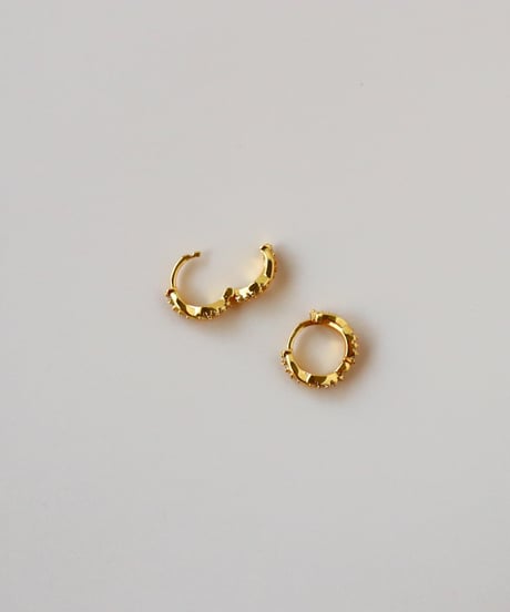 【金アレ対応】ツイストジルコニアフーピアス