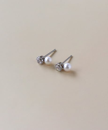 【金アレ対応】Heart & Cupid ジルコニアパールピアス 4mm(シルバーカラー)