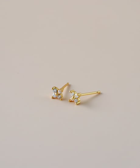 【金アレ対応】ジルコニアフラワーピアス