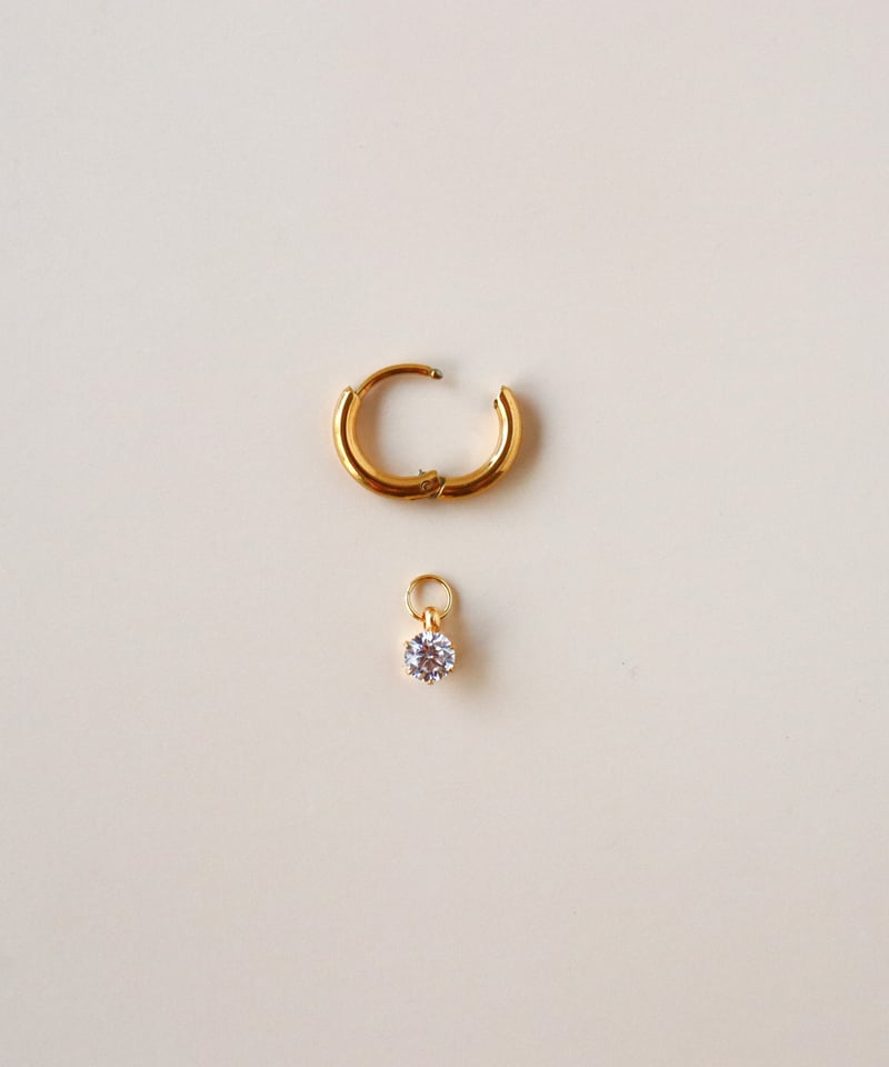 【ピアス】太陽×フープ ジルコニアチャーム エスニック赤 再販無し☆【ピアス】太陽×フープ ジルコニアチャーム