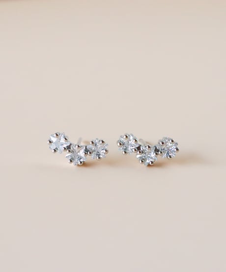 【金アレ対応】トリプルスターピアス(シルバーカラー)