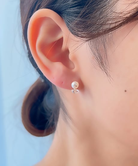 【金アレ対応】サークルクリスタルネックレスと淡水パールとクリスタルピアスのセット(イヤリング可)