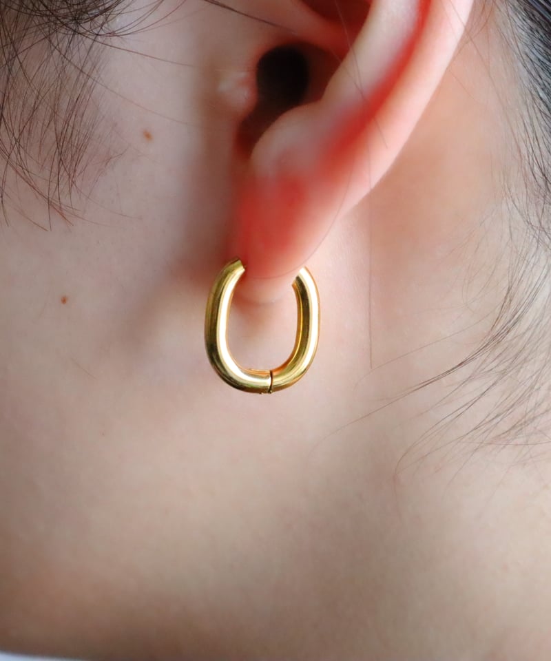 金アレ対応】スクエアフープピアス | mikka