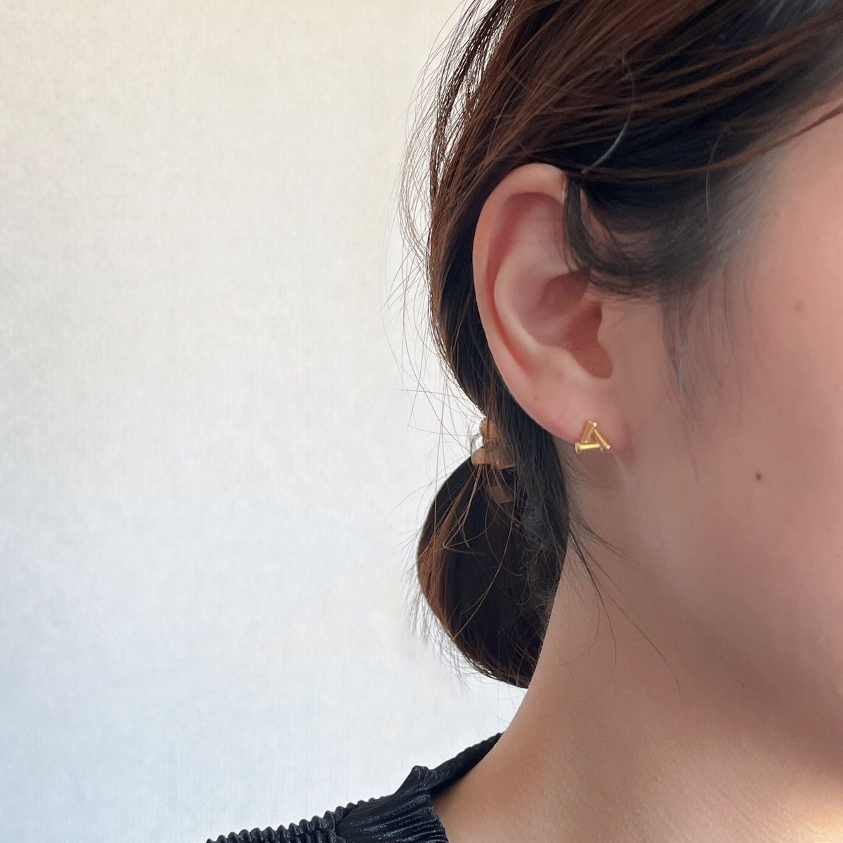 金アレ対応】トライアングルピアス・イヤリング | mikka