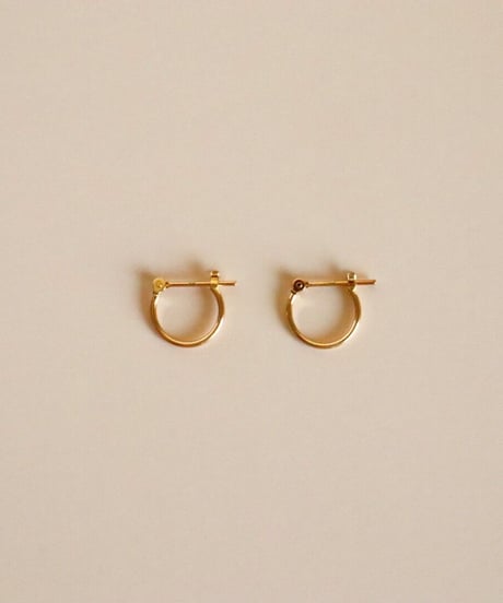 みっちゃん ♦︎14kgfMOPカービングフープイヤリング みっちゃん 様専用♦︎14kgfMOPカービングフープイヤリング