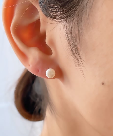 【金アレ対応】淡水パールの一粒ピアス(6mm)
