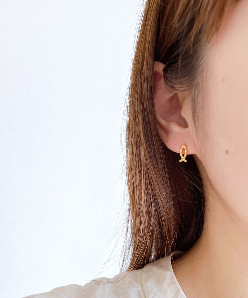 tanakadaisuke リボンピアス crystal ribbon chain earrings – tanakadaisuke