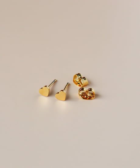 【金アレ対応】ハートスタッドピアス