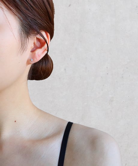 【金アレ対応】Heart & Cupid ジルコニアプチピアス3mm (シルバーカラー)
