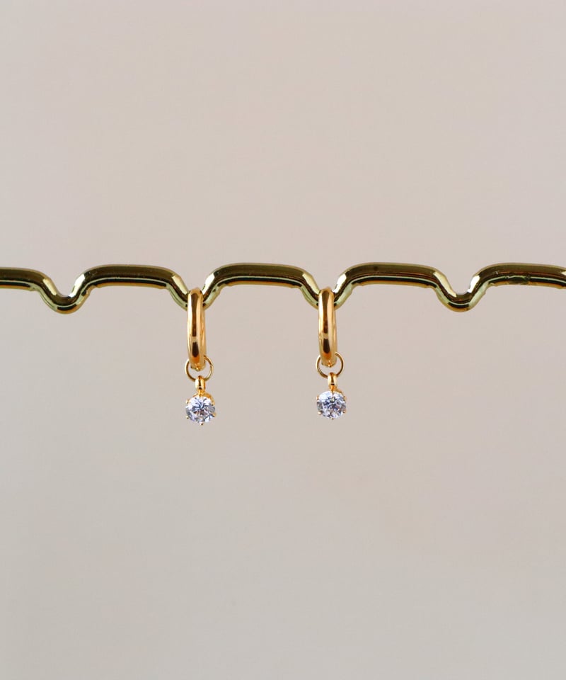 金アレ対応】チャームフープピアス(Heart & Cupid ジルコニア) | mikka