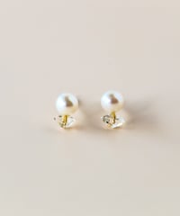 【金アレ対応】淡水パールとクリスタルのピアス(イヤリング可)
