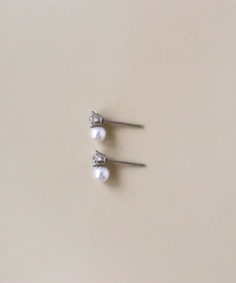 【金アレ対応】Heart & Cupid ジルコニアパールピアス 4mm(シルバーカラー)