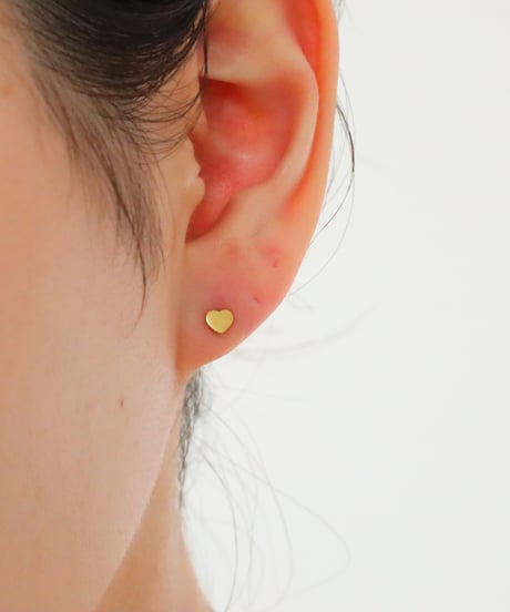 【金アレ対応】ハートスタッドピアス