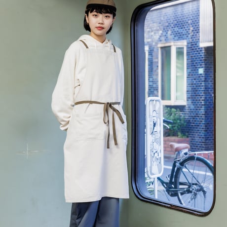 Apron / エプロン