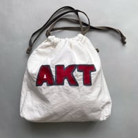きんちゃく 中　"AKT" 秋田 刺繍