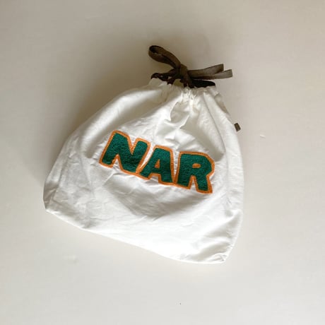きんちゃく 中　"NAR" 奈良 刺繍
