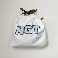 きんちゃく 中　"NGT" 新潟 刺繍