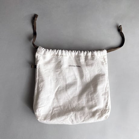 きんちゃく 中　"AOM" 青森 刺繍