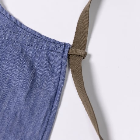 Apron / エプロン