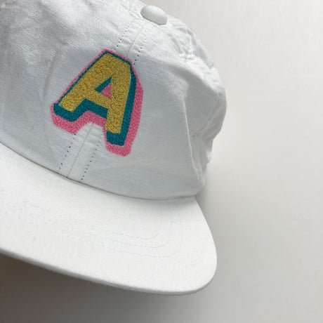 WHITE CAP "A" / ホワイトキャップ<Aロゴ刺繍>