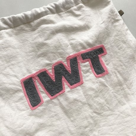 きんちゃく 中　"IWT" 岩手 刺繍
