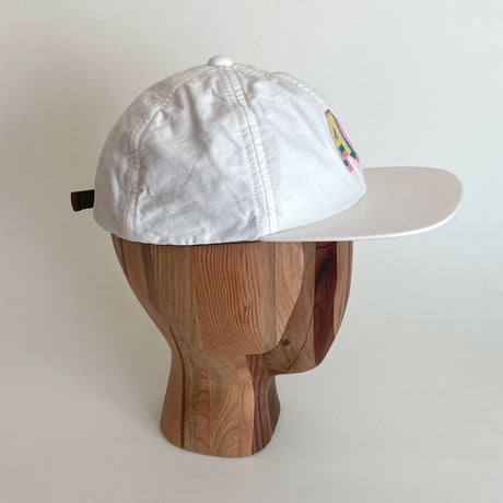 WHITE CAP "A" / ホワイトキャップ<Aロゴ刺繍>