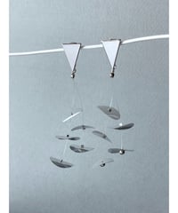 Sparkly earrings | triangle  トライアングル