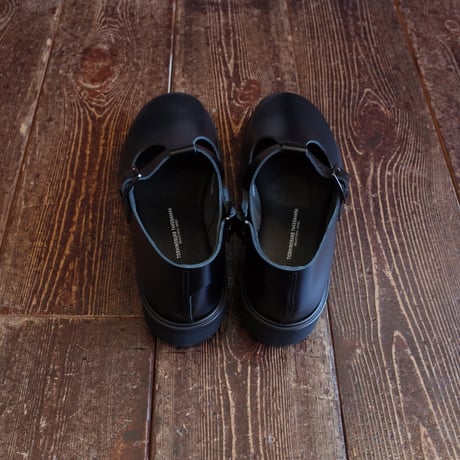 BEAUTIFUL SHOES  T-STRAP / GLOXI CUT MEDIUM SOLE