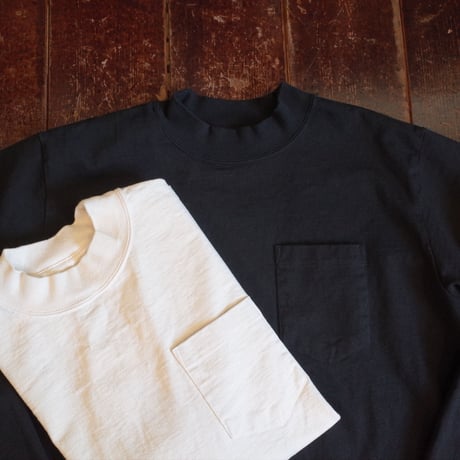NECESSARY OR UNNECESSARY  MOCK NECK  〈SALE〉