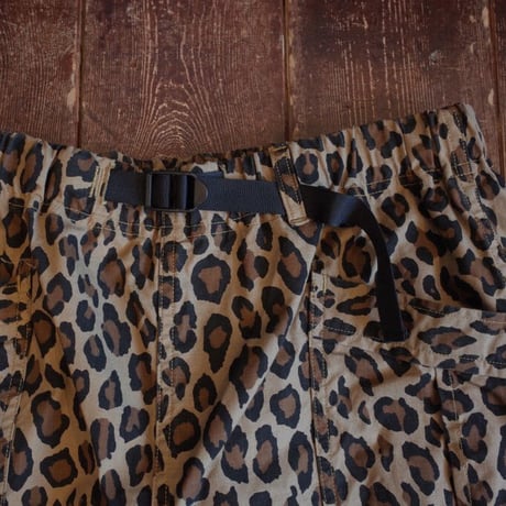 *A VONTADE  Fatigue Shorts / LEOPARD