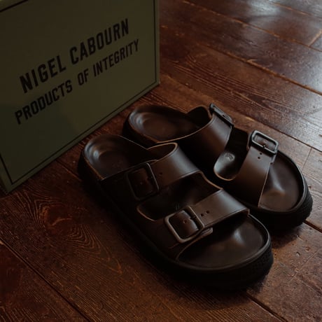 NIGEL CABOURN  LEATHER SANDAL - PEAT LEBEL