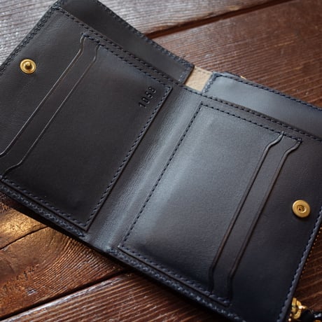 Felisi   #1058 / BU  HOLDING WALLET