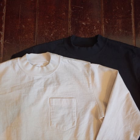 NECESSARY OR UNNECESSARY  MOCK NECK  〈SALE〉