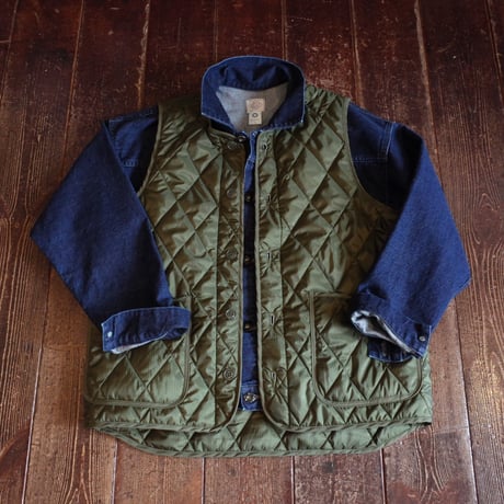 *A VONTADE  Quilted Liner Vest  -Detachable Collar-