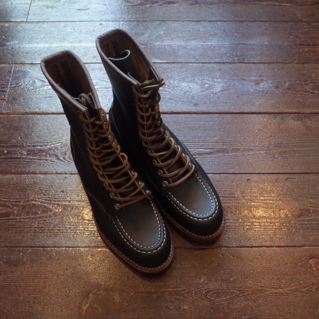 RED WING  #2015 "HUNTSMAN"  CELEBRATING 110 YEARS LIMITED MODEL