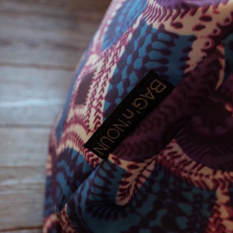 BAG 'N' NOUN  SPINDLE 'M / AFRICA'