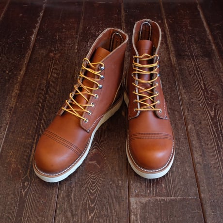 RED WING  #8089  IRON RANGER / TRACTION TRED