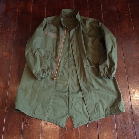 *A VONTADE  FISHTAIL MILL. PARKA - COMPLETE SET -