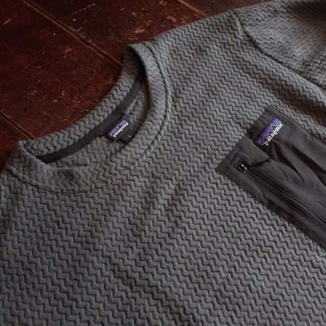 Patagonia  M's R1 Air Crew