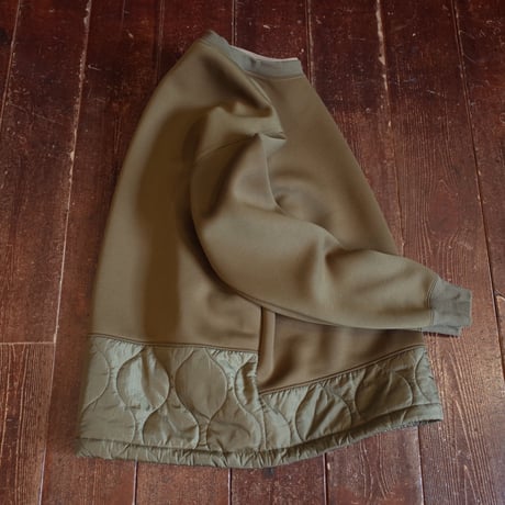 CURLY   SWITCHING QUILT SWEAT