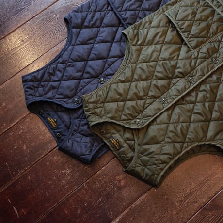 *A VONTADE  Quilted Liner Vest  -Detachable Collar-