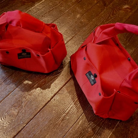 BAG 'n' NOUN GARLAND Series JOINER 'M 'GARLAND'