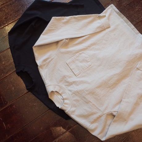 NECESSARY OR UNNECESSARY  MOCK NECK  〈SALE〉