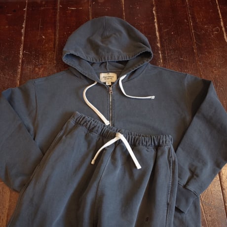 NIGEL CABOURN  THE ARMY GYM  "J-1 EMBROIDERED ARROW ZIP HOOD"
