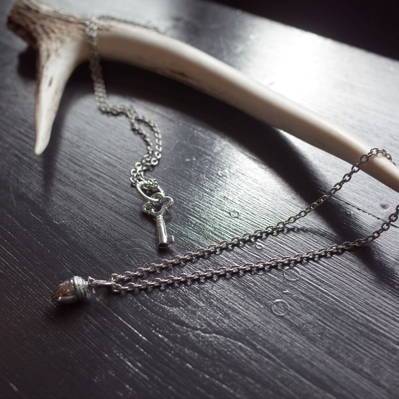 brunaboinne ブルーナボイン どんぐりの鈴