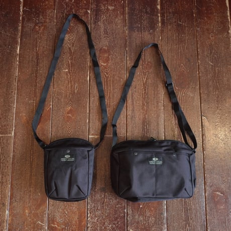 BAG ‘n’ NOUN    POCHETTE ‘BLACK’
