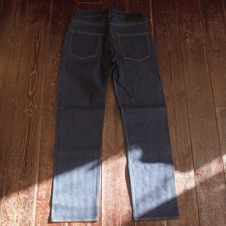 bru na boinne  フェリシンデニム  "RIGID"