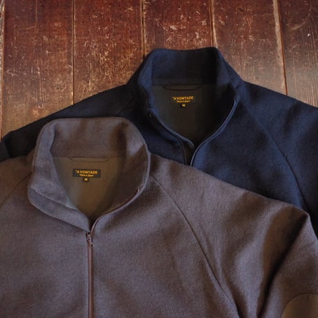 *A VONTADE  Stand Zip Truck Jacket