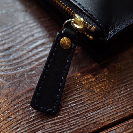 Felisi   #1058 / BU  HOLDING WALLET