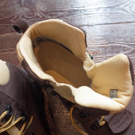 Mountain Research × KEEN  Pyrenees   MOUNTAIN RESEARCH BROWN  〈SALE〉